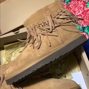 Fringe Ugg